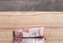 Thịt lợn hầm củ cải