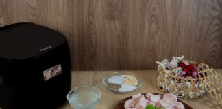 Cách làm thịt kho trứng cực nhanh với nồi cơm điện noi com dien cao tan dreamer 02