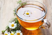 Trà táo mèo bông cúc