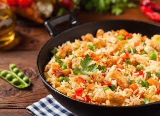 Cơm lười thập cẩm, nấu đơn giản chỉ trong vài phút với nồi cơm điện cao tần giảm đường Dreamer DKA-IRC118