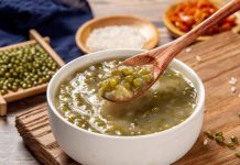 Chè đậu xanh giải nhiệt với nồi cơm điện cao tần giảm đường Dreamer DKA-IRC118